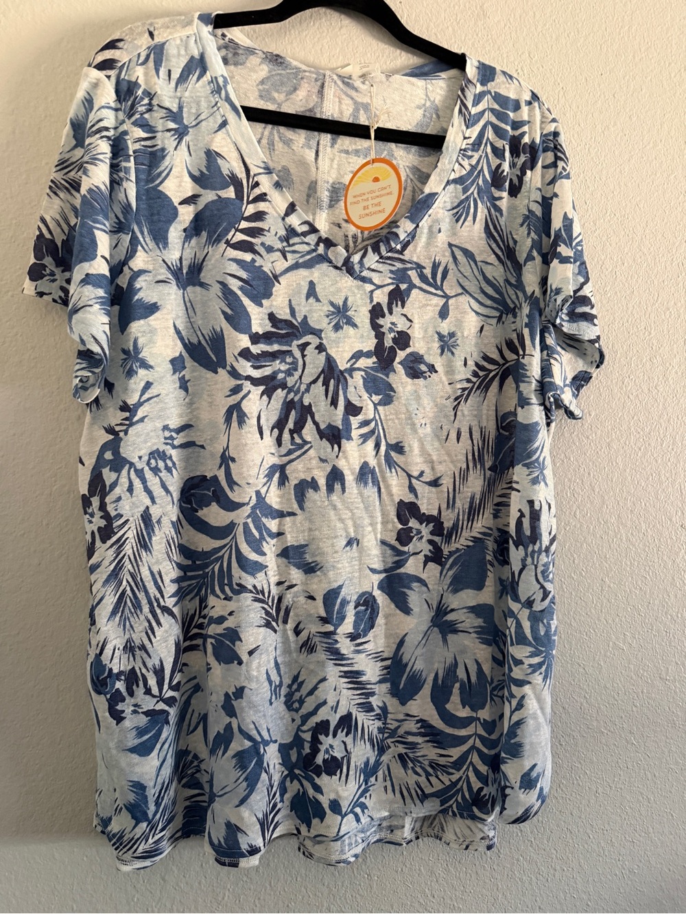 C And C California Linen T Shirt Blue Floral Tropical Resort